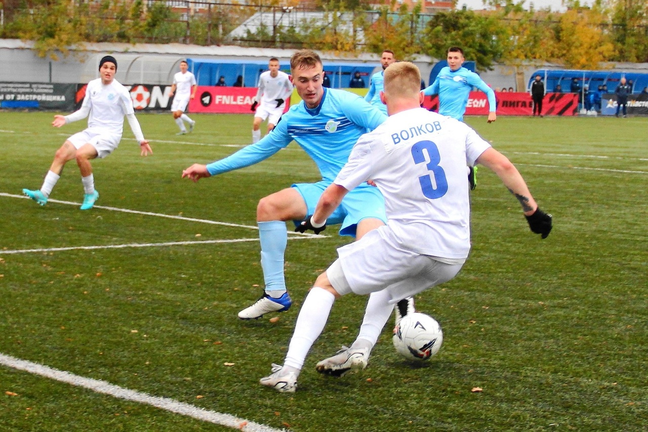 «Коломна» и пензенский «Зенит» сыграли вничью, забив четыре гола в первом тайме. Обзор 13-го тура в группе 3